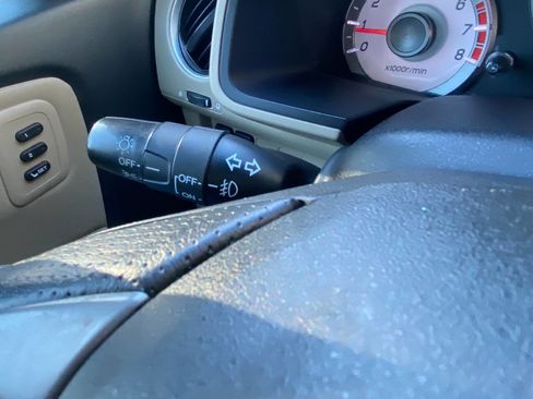 Used 2012 Honda Pilot Touring image 24