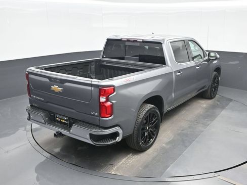 Used 2022 Chevrolet Silverado 1500 LTZ w/ Technology Package AWD/4WD image 21