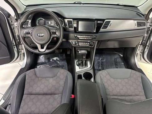 Used 2018 Kia Niro FE FWD image 13