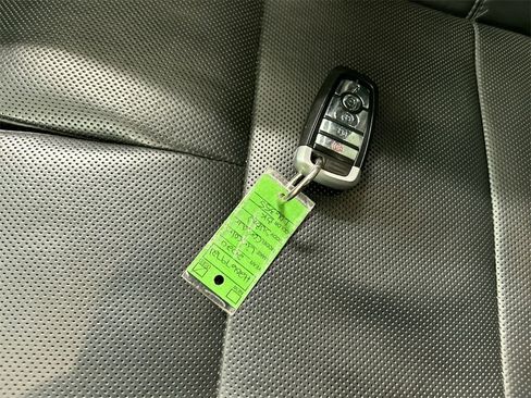 Used 2020 Lincoln Corsair Reserve w/ Equipment Group 202A image 12