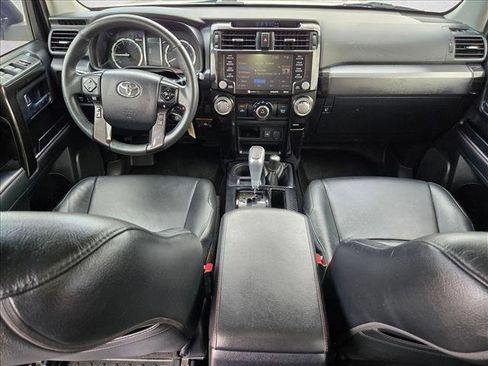 Used 2021 Toyota 4Runner TRD Off-Road AWD/4WD image 17