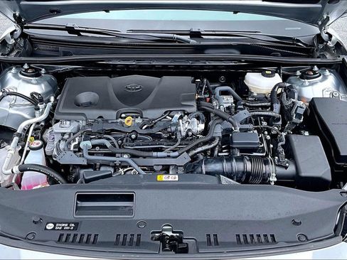 Used 2025 Toyota Camry LE FWD image 30
