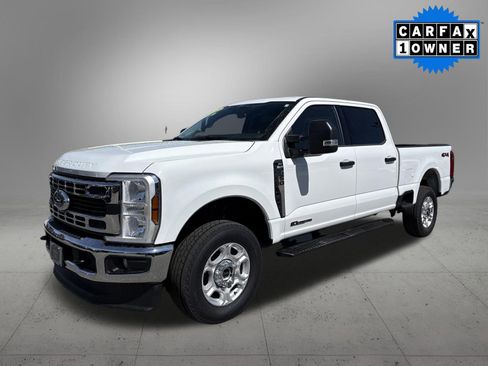 Used 2025 Ford F250 XLT image 1