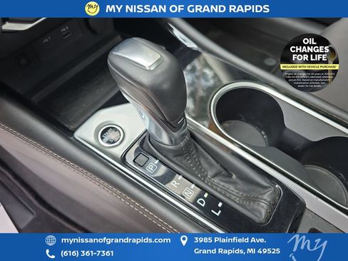 Used 2023 Nissan Altima 2.5 SV w/ SV Premium Package AWD/4WD image 27