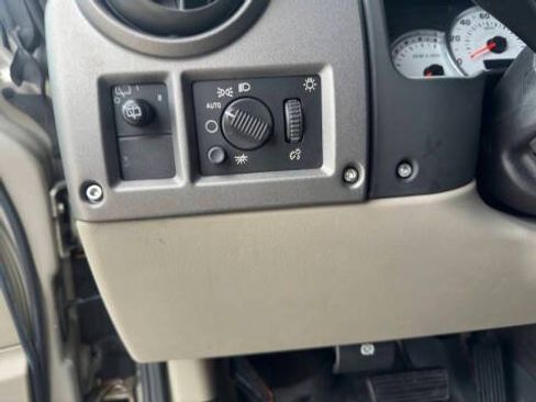 Used 2004 HUMMER H2 AWD/4WD image 23