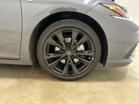 Used 2023 Lexus ES 350 F Sport w/ Accessory Package (Z1) FWD image 13