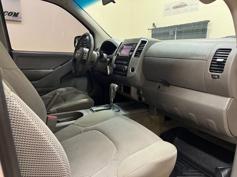Used 2018 Nissan Frontier SV RWD image 55