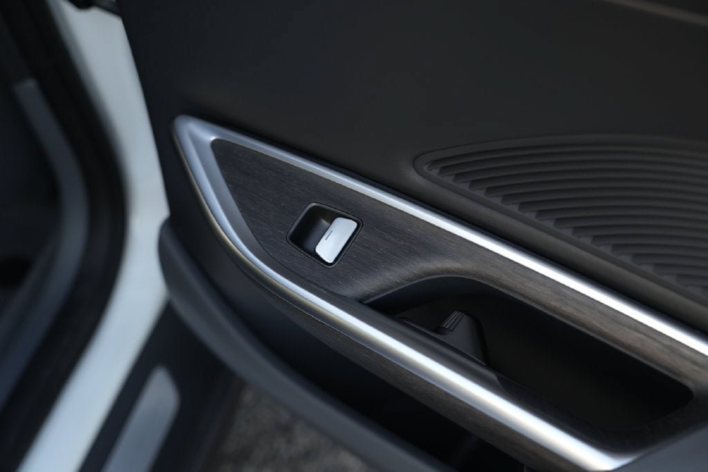 Used 2024 Lucid Air Pure RWD image 37