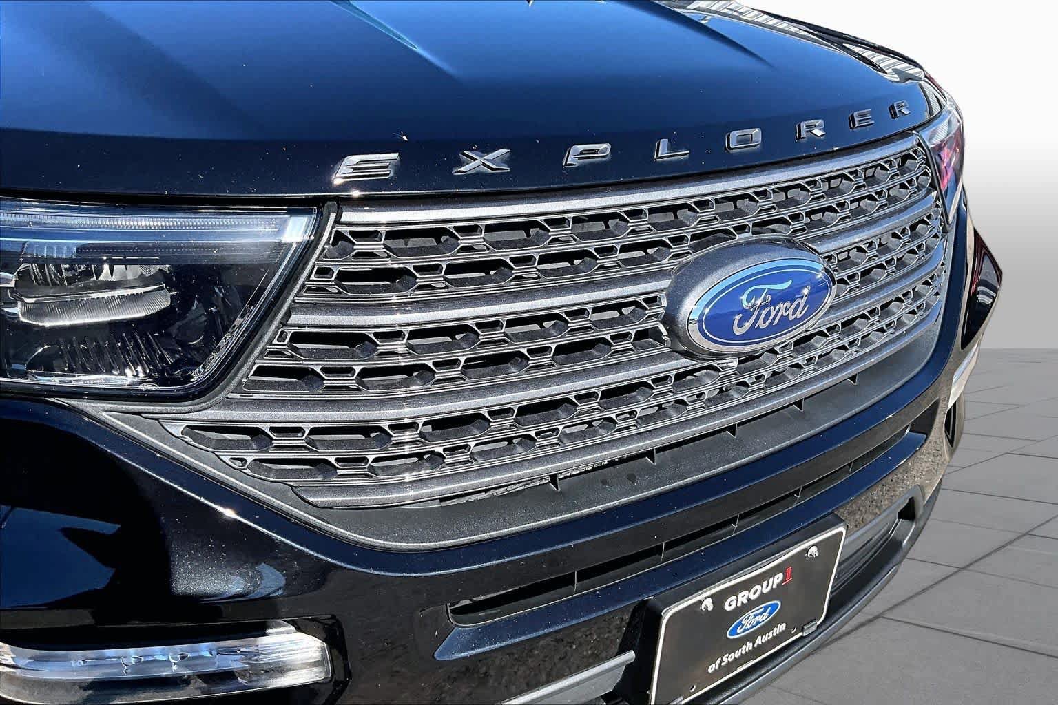 Used 2023 Ford Explorer XLT w/ Equipment Group 202A RWD image 30