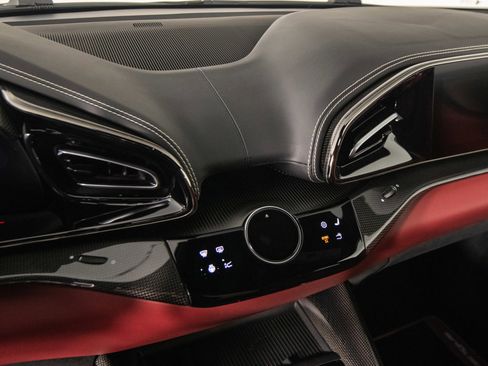 Certified 2023 Ferrari Purosangue AWD/4WD image 23