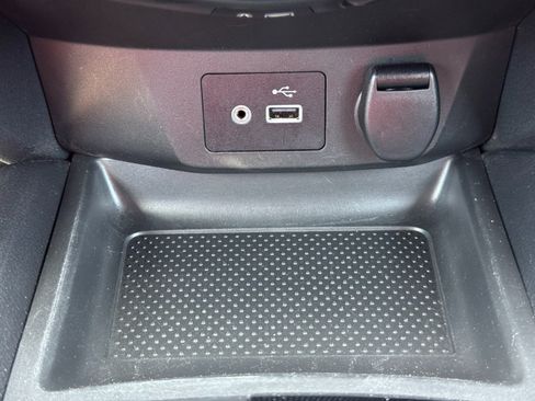 Used 2018 Nissan Rogue S FWD image 26