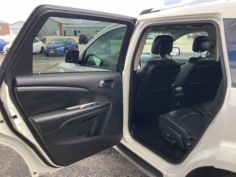 Used 2018 Dodge Journey Crossroad w/ Popular Equipment Group image 11