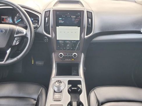 Used 2021 Ford Edge SEL image 29