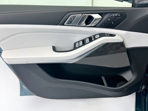 New 2026 BMW X7 xDrive40i AWD/4WD image 23