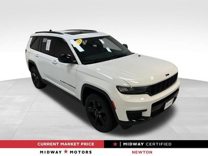 Used 2023 Jeep Grand Cherokee L Laredo