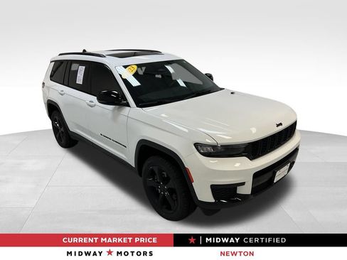 Used 2023 Jeep Grand Cherokee L Laredo AWD/4WD image 1