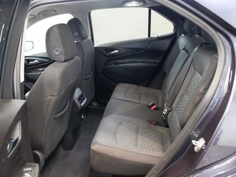 Used 2018 Chevrolet Equinox LT image 10