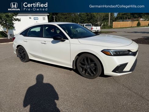 Used 2024 Honda Civic Sport image 3