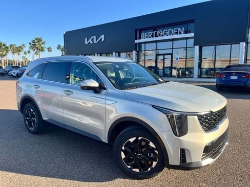 New 2026 Kia Sorento S AWD/4WD image 1