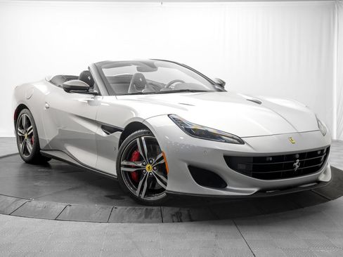 Used 2019 Ferrari Portofino RWD image 1