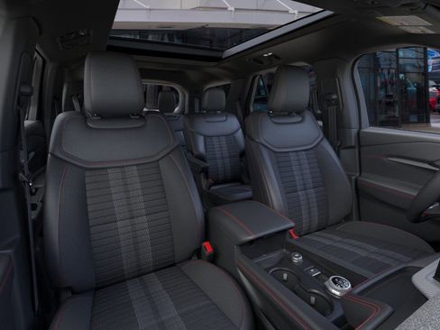 New 2026 Ford Explorer ST-Line w/ ST-Line Street Pack image 10