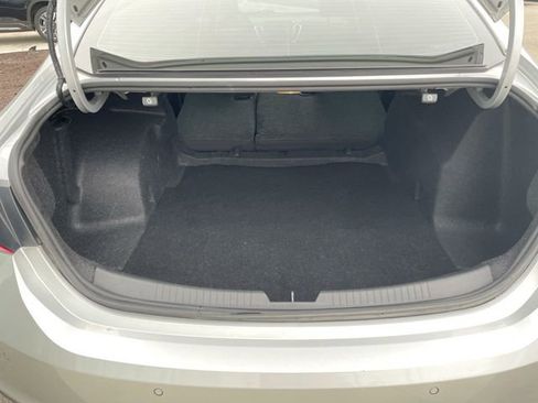 Used 2020 Chevrolet Malibu LT image 19