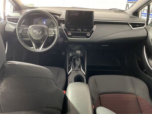 Used 2025 Toyota Corolla SE image 25