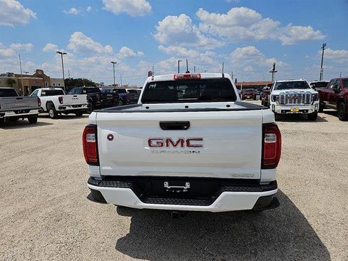 New 2026 GMC Canyon Elevation w/ Convenience Package image 4