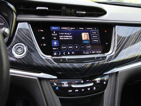 Used 2024 Cadillac XT6 Premium Luxury w/ Technology Package AWD/4WD image 30