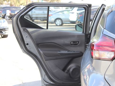 Used 2024 Nissan Kicks S FWD image 12