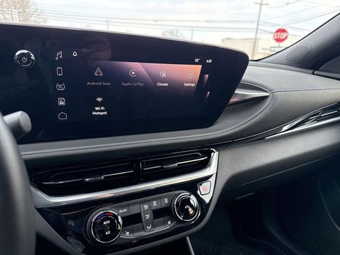 Used 2024 Buick Envista Sport Touring w/ Convenience I Package image 27