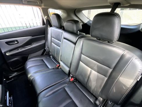 Certified 2022 Nissan Murano SV w/ SV Midnight Edition Package FWD image 19