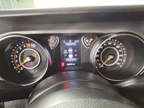 Used 2022 Jeep Gladiator Sport AWD/4WD image 17