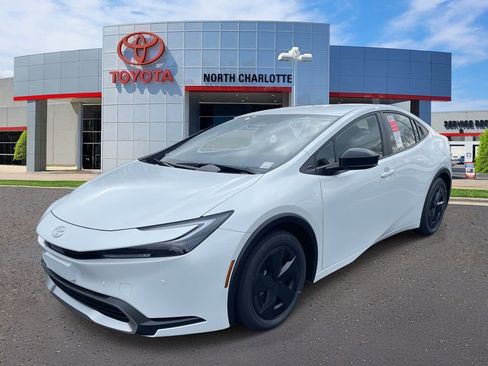 New 2026 Toyota Prius Plug-In Hybrid image 5