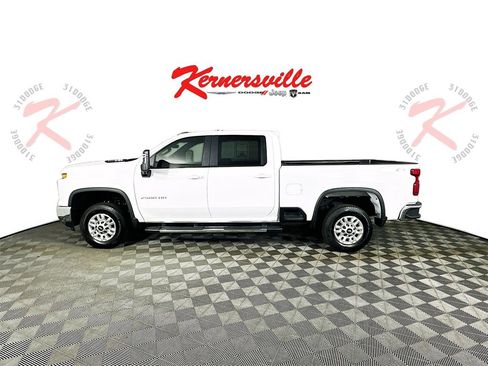 Used 2024 Chevrolet Silverado 2500 LT image 4