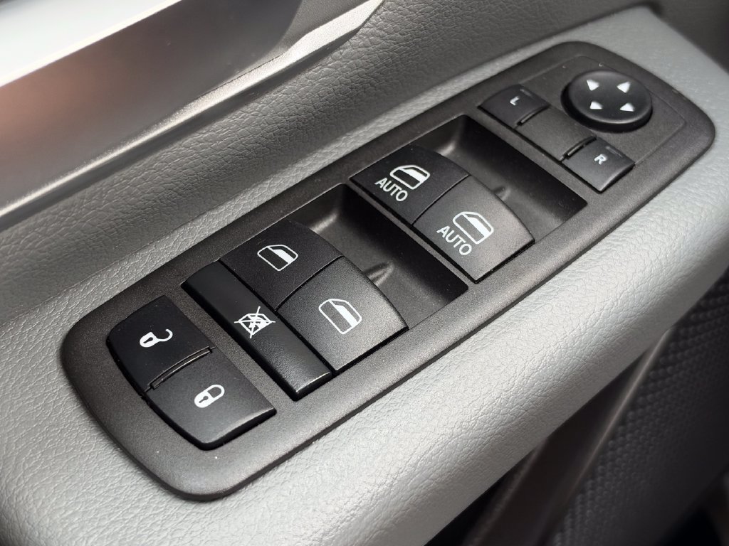 Used 2022 RAM 1500 Big Horn AWD/4WD image 26