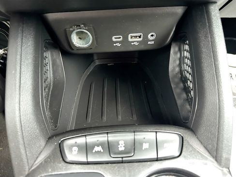 Used 2023 Chevrolet TrailBlazer LT w/ Convenience Package image 17