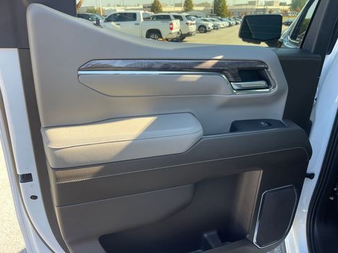 Used 2022 Chevrolet Silverado 1500 LTZ w/ Technology Package image 25