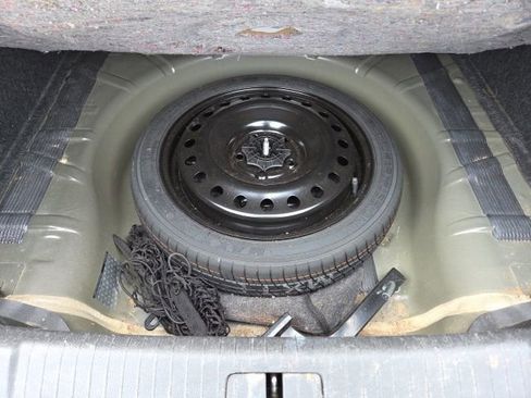 Used 2013 Buick LaCrosse FWD image 37