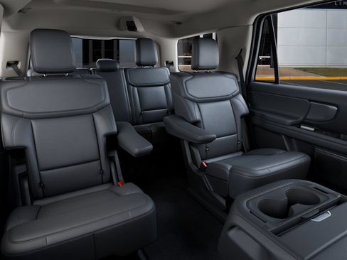 New 2027 Ford Expedition Active RWD image 11