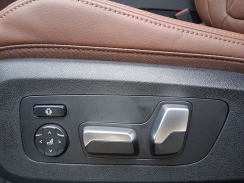 New 2026 BMW X6 xDrive40i w/ Premium Package image 13