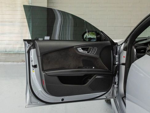 Used 2018 Audi RS 7 Performance w/ Cold Weather Package image 36