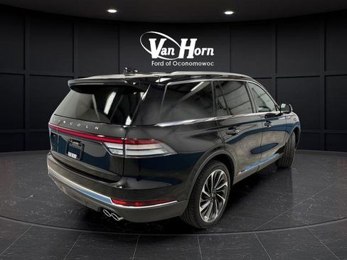 Used 2025 Lincoln Aviator Reserve w/ Equipment Group 201A AWD/4WD image 7