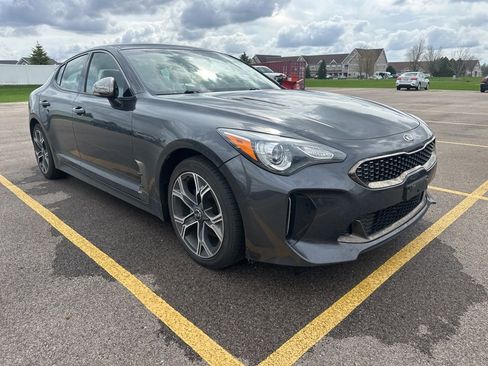 Used 2020 Kia Stinger GT-Line image 3