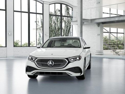 New 2026 Mercedes-Benz E 450 4MATIC Sedan image 41