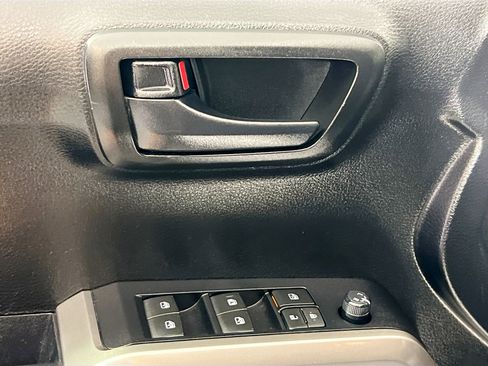 Used 2021 Toyota Tacoma SR5 image 16