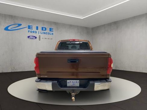 Used 2017 Toyota Tundra Limited AWD/4WD image 9