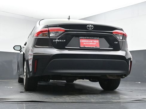 Used 2024 Toyota Corolla LE image 22