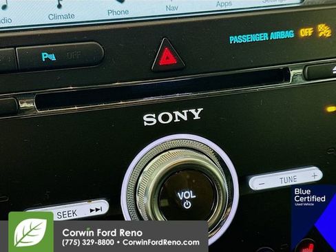 Used 2017 Ford Explorer Limited image 22