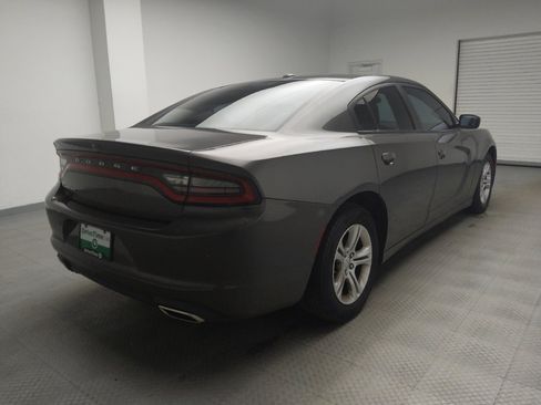 Used 2019 Dodge Charger SXT image 9